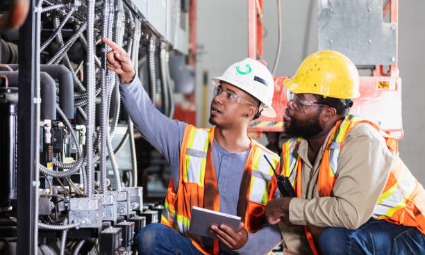 Best Emergency Electrical Repair  in Altavista, VA